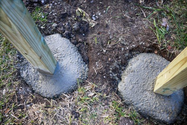 Cost of Post Hole Excavation in Saint Peters